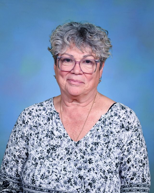 Ms. Michelle Monaghan